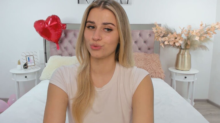 AlisAnne's Streamate show and profile